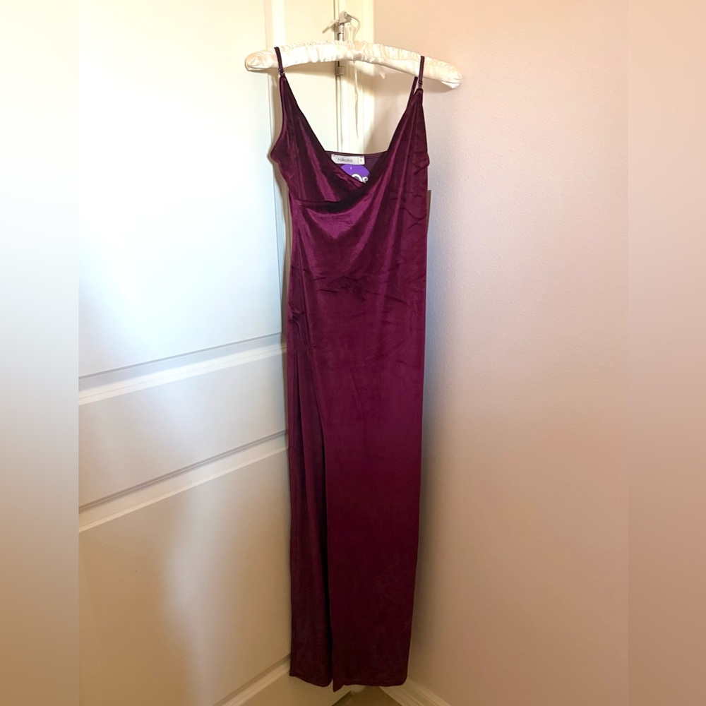 NWT Rokoko Burgundy Wine V Neck Velvet Maxi Dress Size Small High Slit
